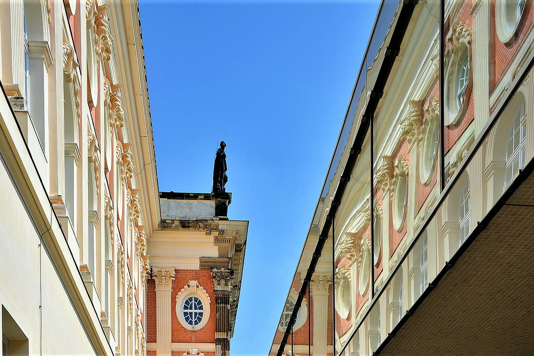 Universität Potsdam, Neues Palais